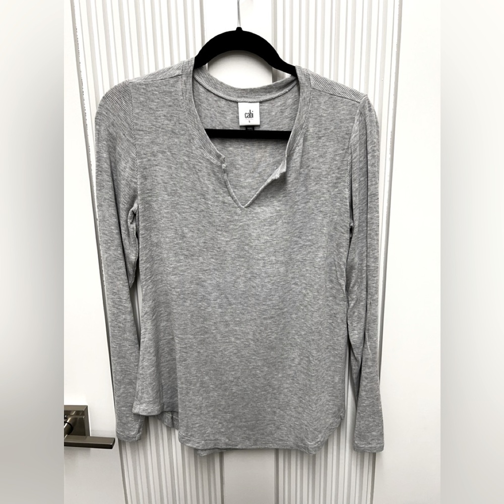 CAbi Gray Long Sleeve Top